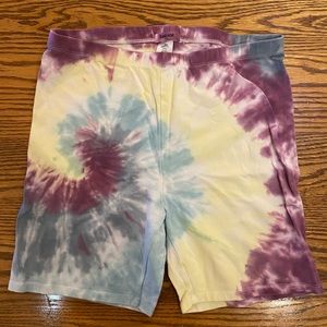 Garage tye dye bike shorts. Size large Cotton, stretchy.